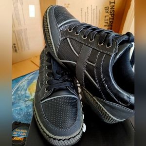 Men's Casual Shoes